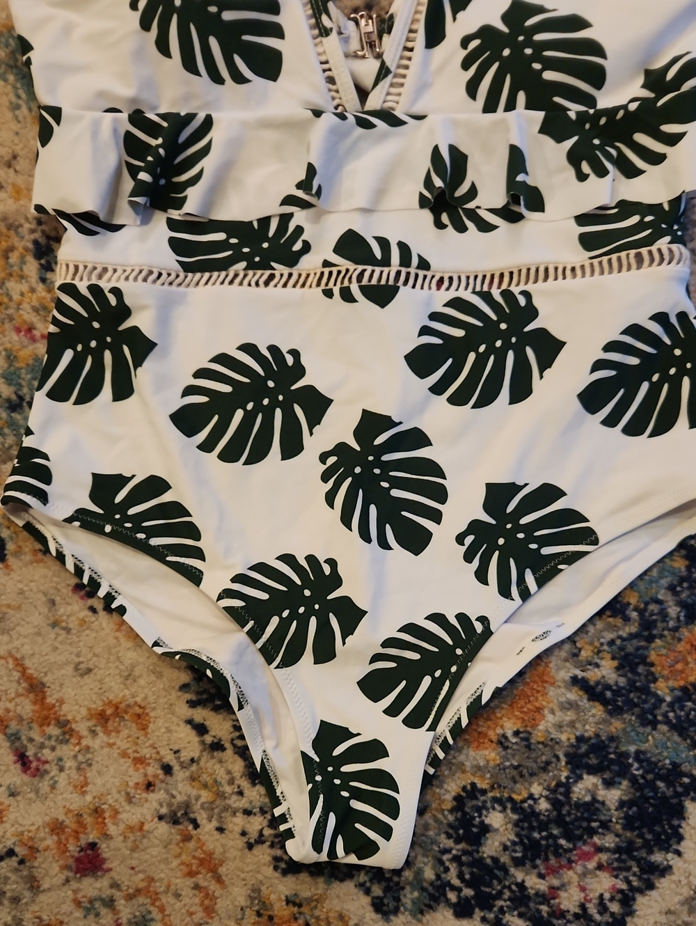 Cupshe SZ XL One Piece Green Leaf Swimsuit - Picture 5 of 7
